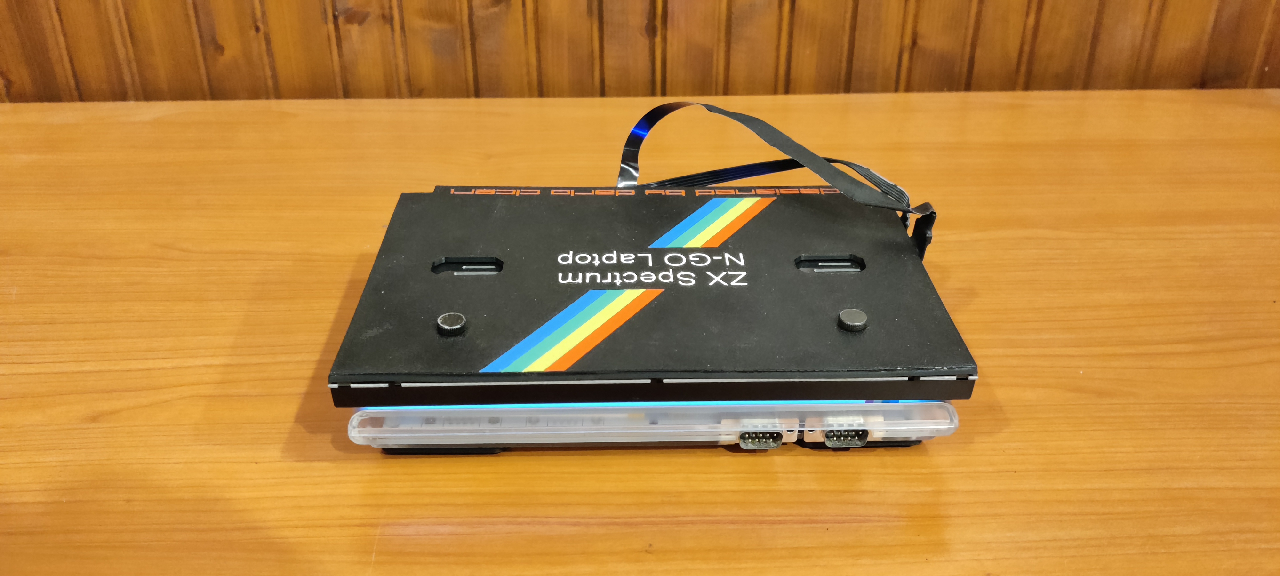 N-GO Laptop - Vista chiusa